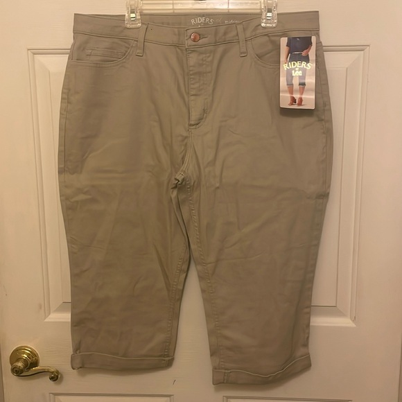 Tan Capris by Riders by Lee. Size is 18 - Picture 1 of 10
